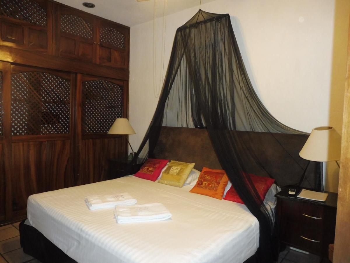 Casa Adriana Hostel Πουέρτο Βαγιάρτα Εξωτερικό φωτογραφία
